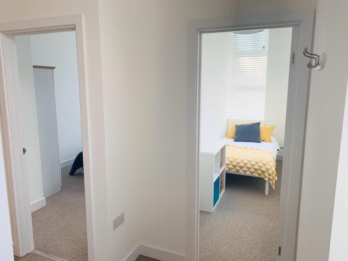 Ferry House Apartamento Pembroke Dock Exterior foto