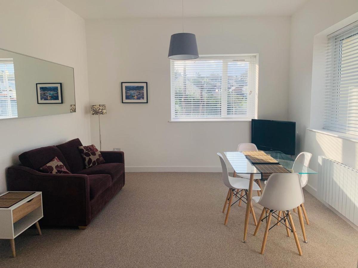 Ferry House Apartamento Pembroke Dock Exterior foto