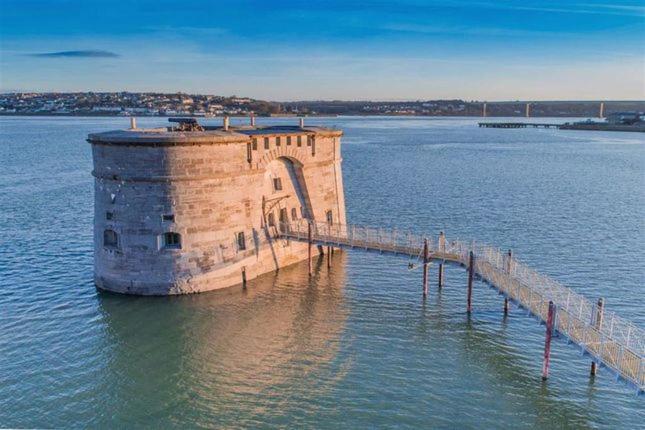 Ferry House Apartamento Pembroke Dock Exterior foto